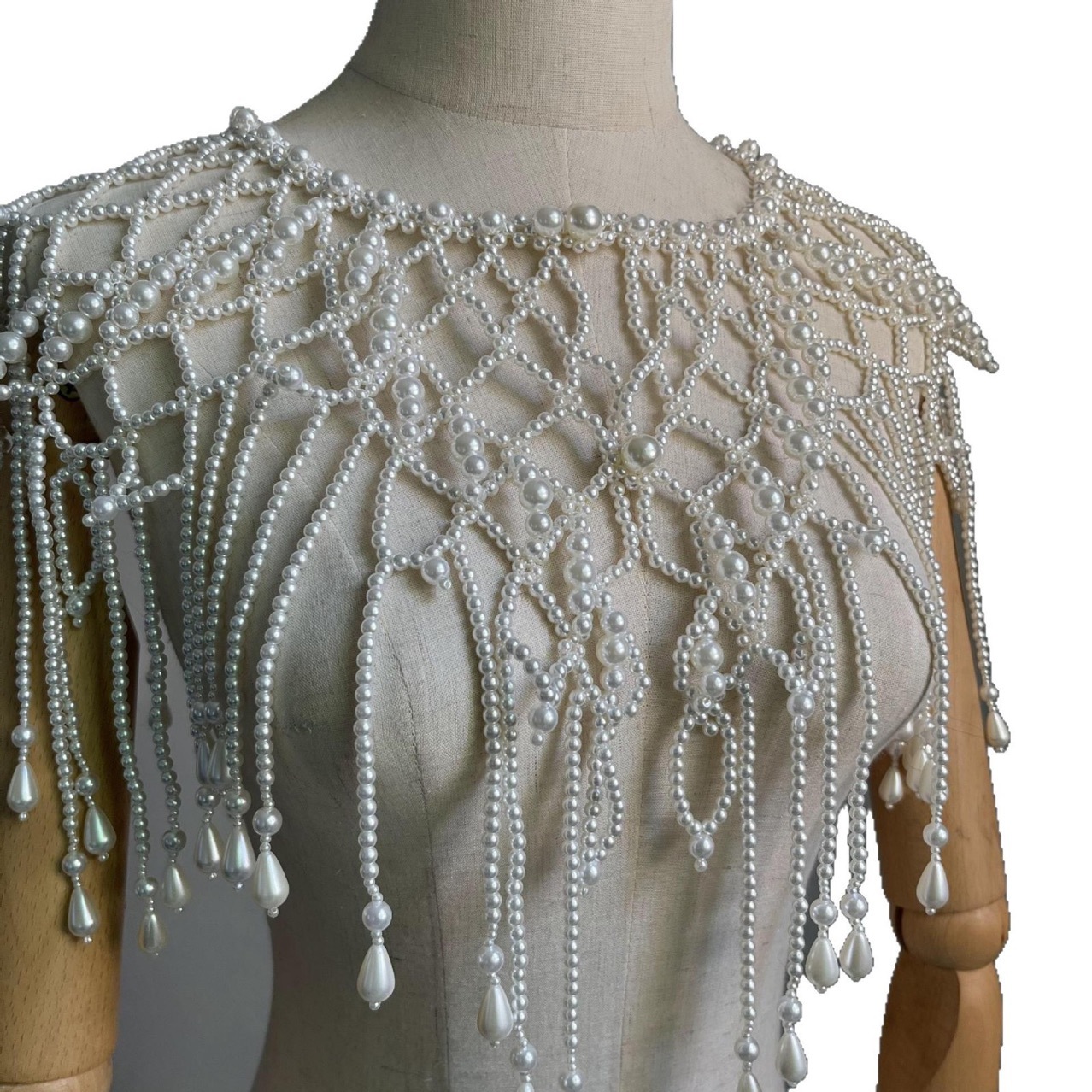 手作りパールレイヤードボディチェーン、フリンジタッセル付きビ - Body Jewelry Harness のレビューと価格