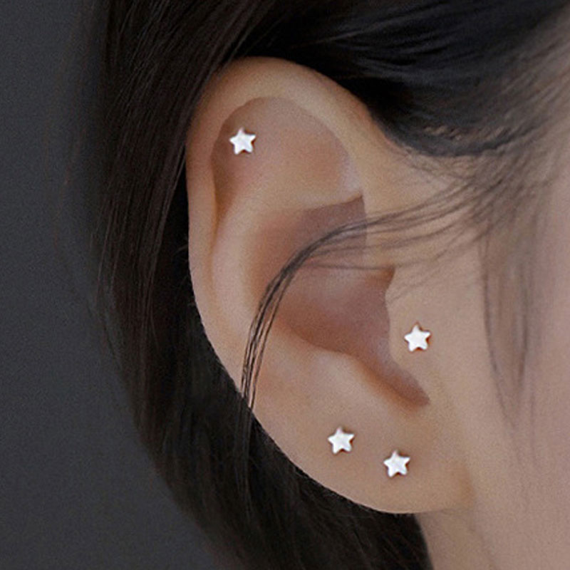 1PC ステンレス製ミニスタッドピアス 小さなデイジー クロ - Body Jewelry Flat Back のレビューと価格